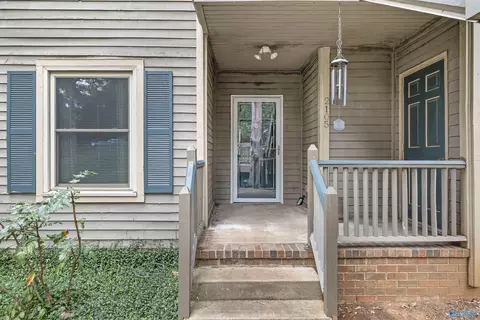 2105 Greenwood Pl #8, Huntsville, AL 35802