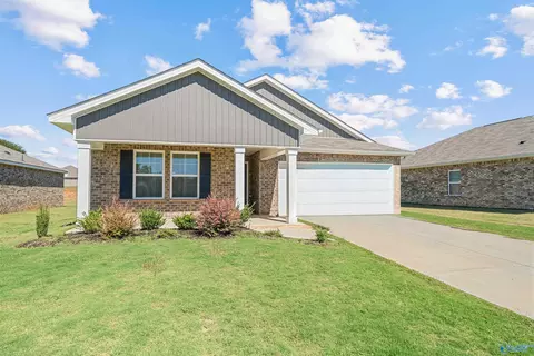 121 Ozy Dr, Athens, AL 35613
