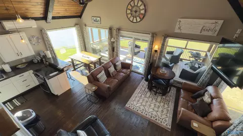 Living - 314 County Road 600, Cedar Bluff, AL 35959 photo 2 of 2