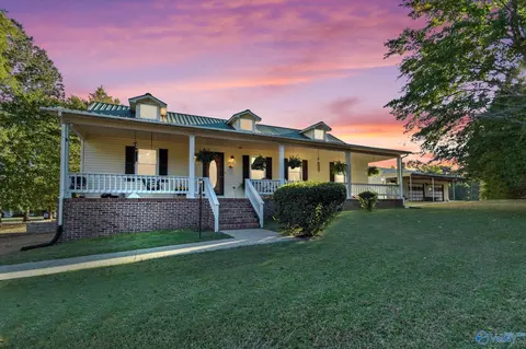 1250 Brashiers Chapel Rd, Arab, AL 35016