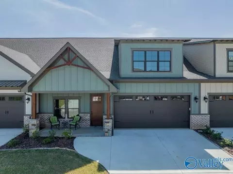 312 Whistling Straits Way, Guntersville, AL 35976