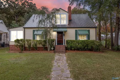 935 Oakview Ave, Gadsden, AL 35901