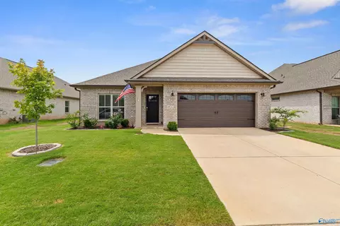 14717 Greenleaf Dr, Athens, AL 35613