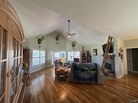 285 Jordan Dr, Centre, AL 35960 photo 5
