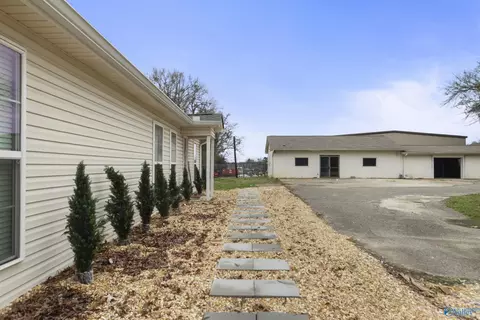 2430 39th St, Tuscaloosa, AL 35405