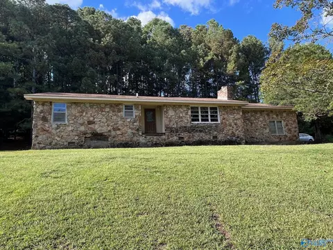 113 Pick Dr, Scottsboro, AL 35769