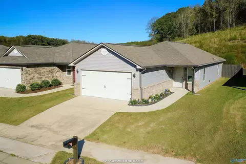 2112 Kilpatrick Ln, Cullman, AL 35058