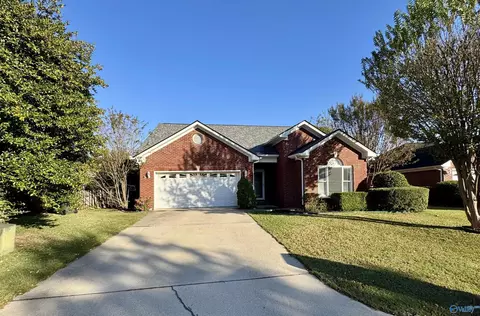3122 Navajo Dr, Decatur, AL 35603