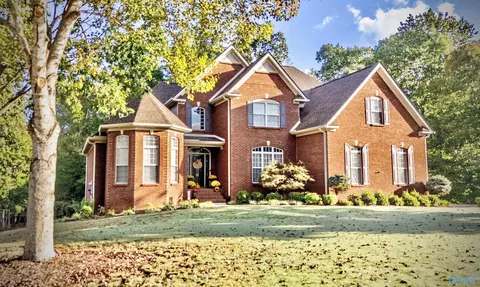 24755 Richmond Dr, Athens, AL 35613