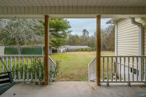 Exterior - 7159 Willow Rd, Ider, AL 35981 photo 4 of 11