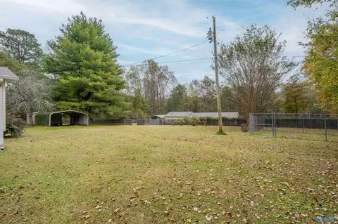 Exterior - 7159 Willow Rd, Ider, AL 35981 photo 7 of 11