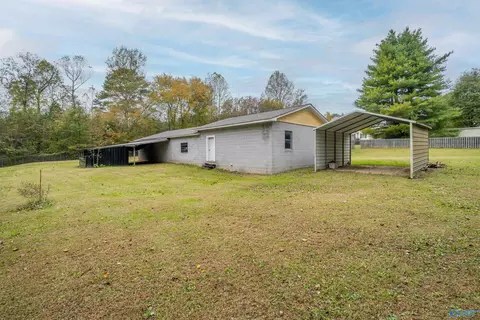 Exterior - 7159 Willow Rd, Ider, AL 35981 photo 10 of 11