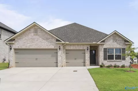 414 Ledgeway Dr, Harvest, AL 35749