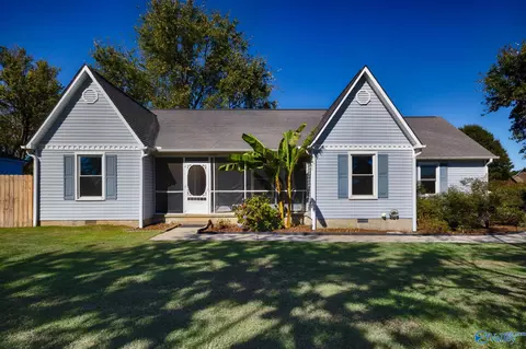 26869 Pepper Rd, Athens, AL 35613