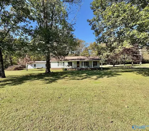 120 Mason Rd, Hazel Green, AL 35750