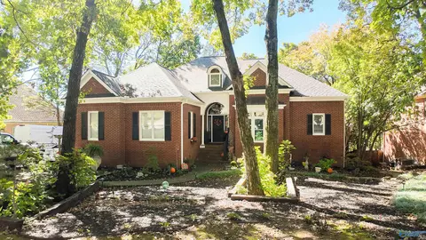 2105 Greenslope Trl, Huntsville, AL 35811