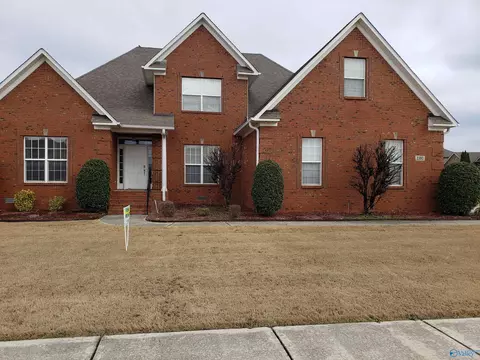 100 Litespeed Ln, Huntsville, AL 35824