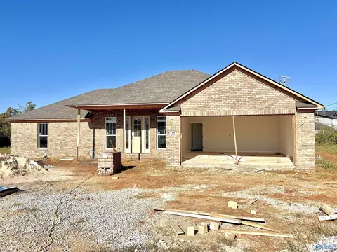 101 James Bowie Dr, Athens, AL 35611