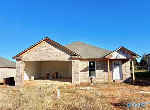 109 James Bowie Dr, Athens, AL 35611