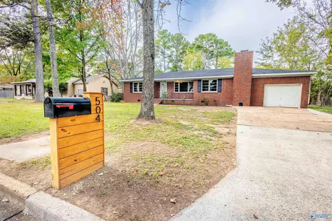 504 Betty St, Decatur, AL 35601