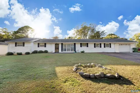 307 Harolds Dr, Huntsville, AL 35806
