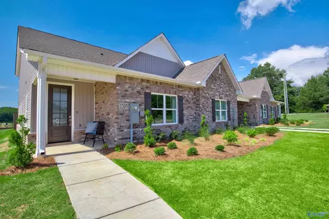 3207 Mcclellan Way, Decatur, AL 35603
