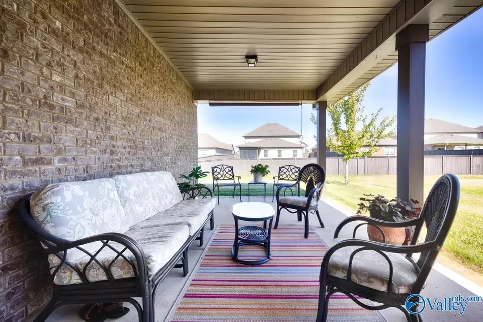 Exterior - 243 Iron Cir, Meridianville, AL 35759 photo 2 of 8