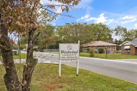 2940 Hood Rd #E, Huntsville, AL 35805