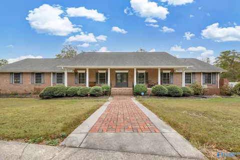 489 Solitude Ave, Albertville, AL 35950