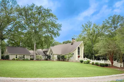 933 S Bethel Rd, Decatur, AL 35603