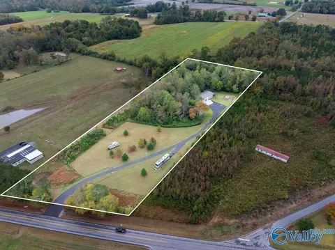 7596 Alabama Highway 71, Dutton, AL 35744 photo 3