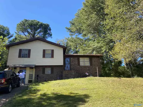 2636 3rd St, Center Point, AL 35215