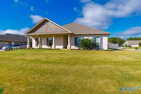 104 Richard Rd, Huntsville, AL 35811