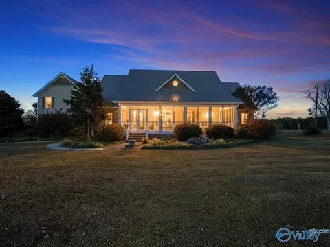 3297 Hambrick Dr, Boaz, AL 35957