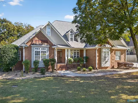 6463 Spring Creek Dr, Guntersville, AL 35976