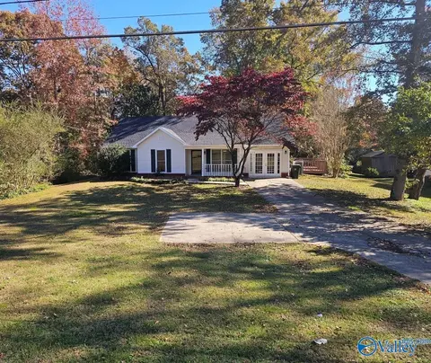 3492 Winchester Rd, New Market, AL 35761