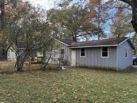 Exterior - 1383 Lasseter Rd, Southside, AL 35907 photo 2 of 7