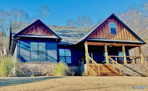 200 Creekside Dr, Florence, AL 35630