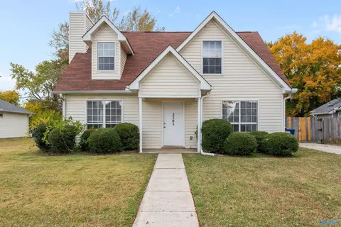 2505 Autumn Ridge Dr, Huntsville, AL 35803