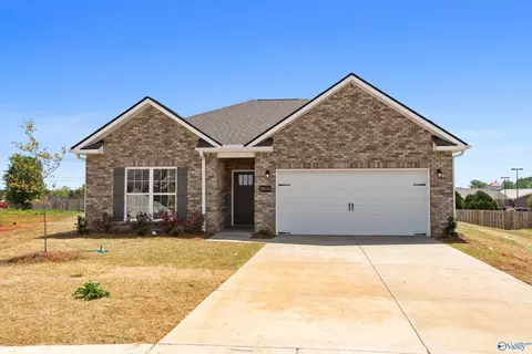 223 Pine Island Ave, Toney, AL 35773