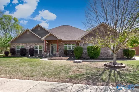 205 Maplebrook Dr, Madison, AL 35756