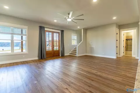 Living - 97 Noahs Rd, Jasper, AL 35503 photo 5 of 6