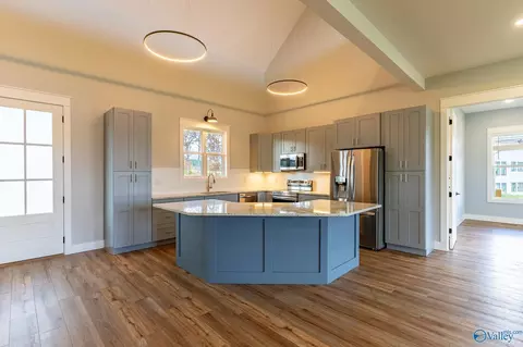 Kitchen - 97 Noahs Rd, Jasper, AL 35503 photo 3 of 3