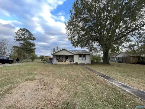Exterior - 138 Azalea St, Steele, AL 35987 photo 3 of 4