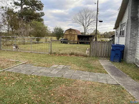 Exterior - 138 Azalea St, Steele, AL 35987 photo 4 of 4