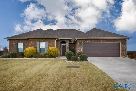 16979 Fieldway Cir, Harvest, AL 35749