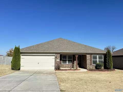 109 Lois Mance Ln, New Market, AL 35761