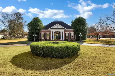 2642 College St, Courtland, AL 35618