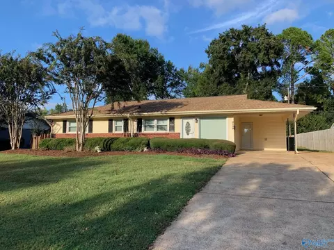 2120 Windover Dr, Huntsville, AL 35811
