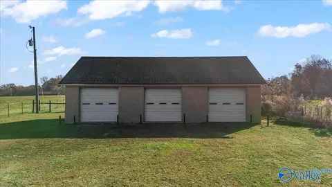934 Miller Dr, Boaz, AL 35957